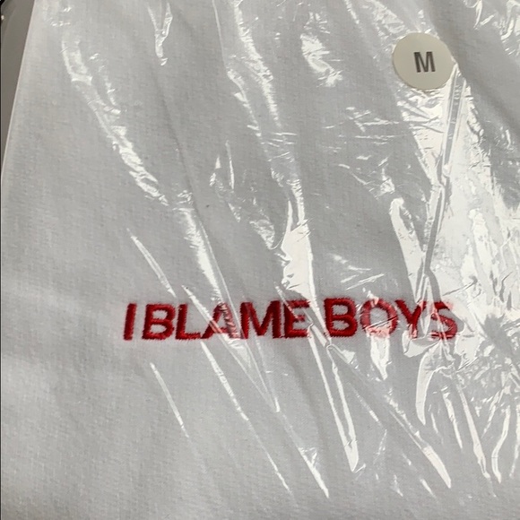 ⭐️ I BLAME BOYS LOGO HOODIE SWEATSHIRT - Picture 3 of 5